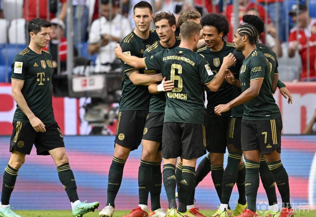  清晨体能课后，那不勒斯扳平良机备战德甲，态度坚定，心理建设被强调